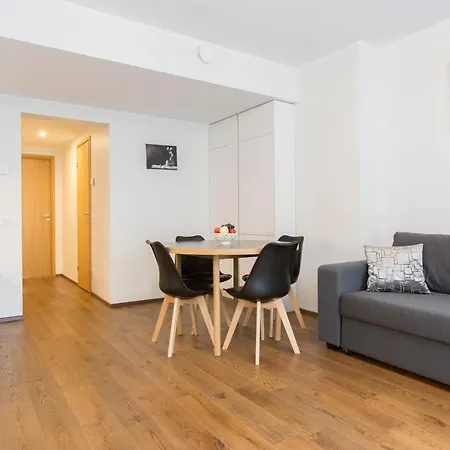 Apartment Tuukri Residents